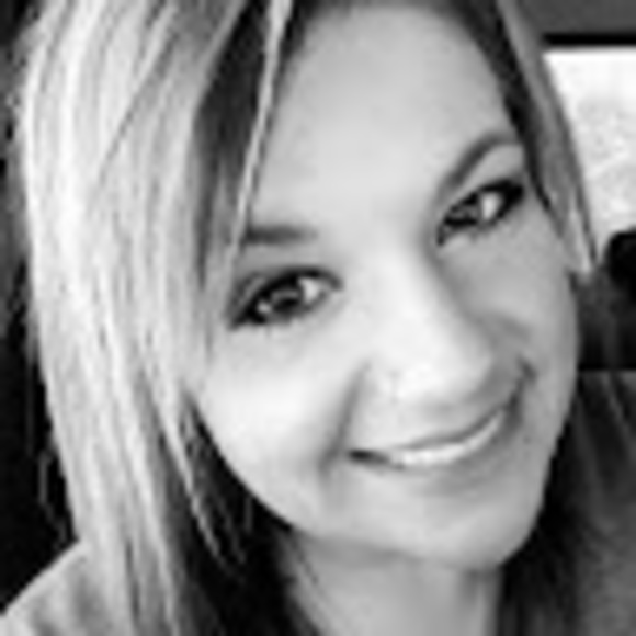 Meet your Posher, Cassie - Picture 1 of 1